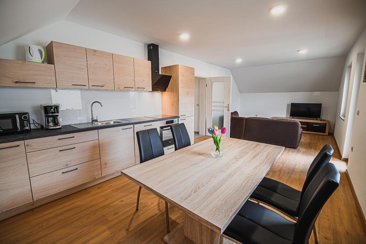 Mojcin Pisker Apartment House 크란 외부 사진