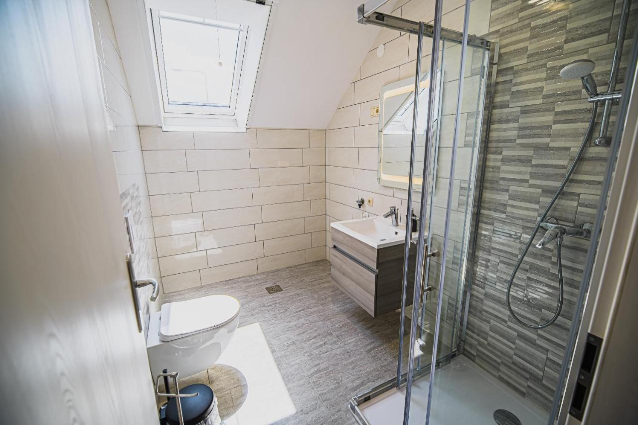 Mojcin Pisker Apartment House 크란 외부 사진