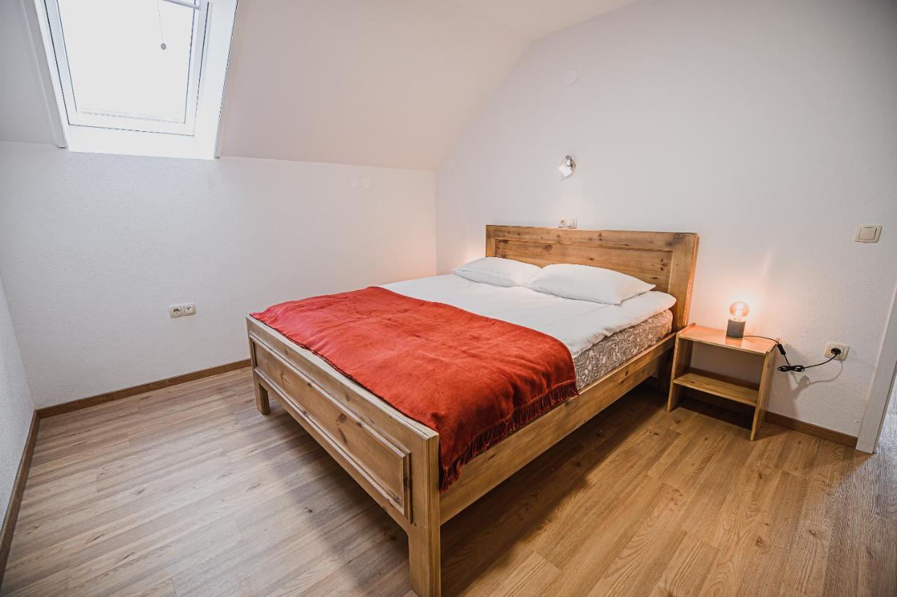 Mojcin Pisker Apartment House 크란 외부 사진